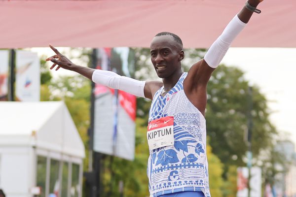 2h00:35 : comment Kelvin Kiptum a construit le record du monde à Chicago